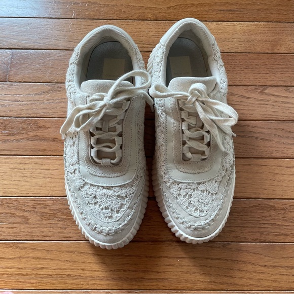 Dolce Vita Dolen Sneakers in Ecru Lace Size 8.5 Women's Beige Lace Sneakers - Picture 4 of 13